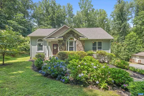 314 S Greene Acres Rd S, Stanardsville, VA 22973