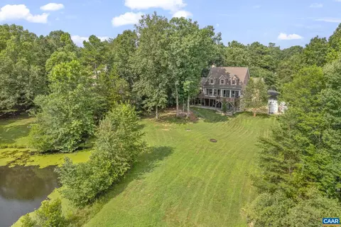21 Acre Ln, Palmyra, VA 22963
