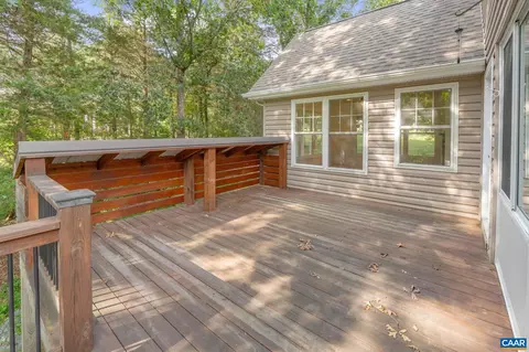Exterior - 21 Acre Ln, Palmyra, VA 22963 photo 12 of 20