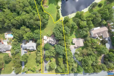 View/Area - 21 Acre Ln, Palmyra, VA 22963 photo 2 of 5