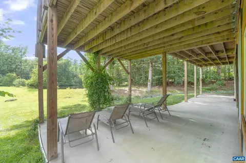 Exterior - 21 Acre Ln, Palmyra, VA 22963 photo 18 of 20