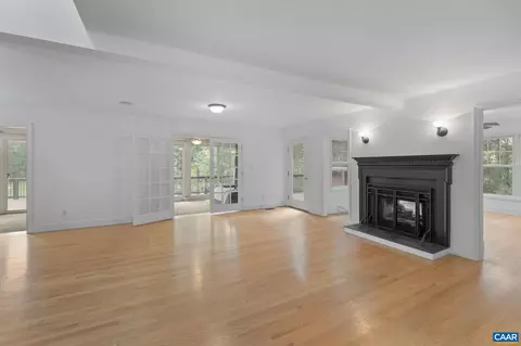 Living - 21 Acre Ln, Palmyra, VA 22963 photo 1 of 5