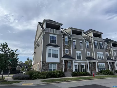 5471 Golf Dr, Crozet, VA 22932