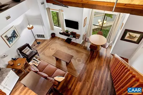 164 Mountain Inn Condos, Roseland, VA 22967