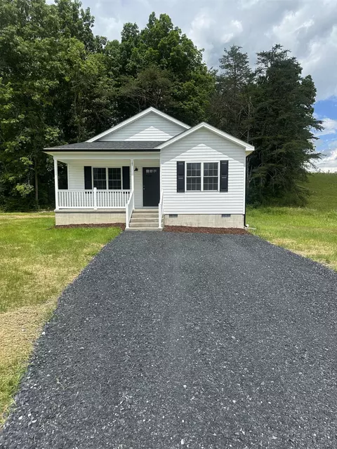 107 N Hancock St N, Craigsville, VA 24430