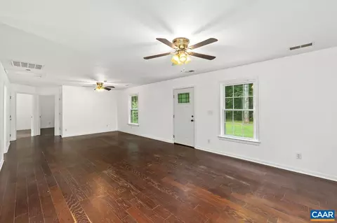 Living - 577 Billy B Rd, Louisa, VA 23093 photo 1 of 3