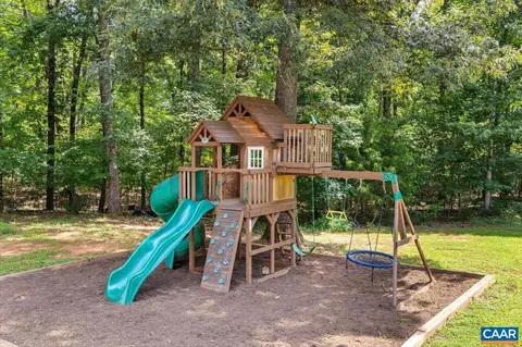 Exterior - 577 Billy B Rd, Louisa, VA 23093 photo 3 of 9