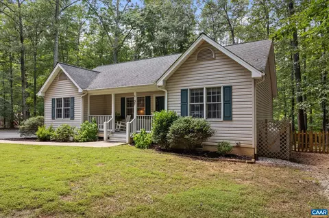 37 Riverside Dr, Palmyra, VA 22963 photo 2