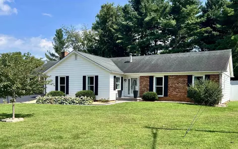 163 Cambridge Dr, Stuarts Draft, VA 24477