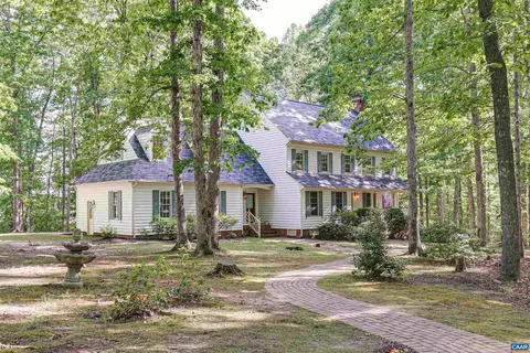 2047 Alldever Dr, Maidens, VA 23102