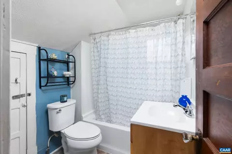 208 E Lee St E, Broadway, VA 22815 photo 37