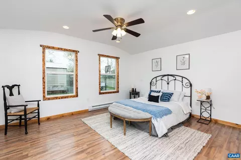 208 E Lee St E, Broadway, VA 22815 photo 29