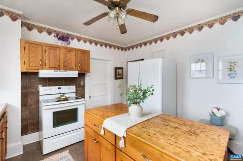 208 E Lee St E, Broadway, VA 22815 photo 33