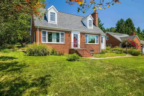 810 Reid St, Staunton, VA 24401