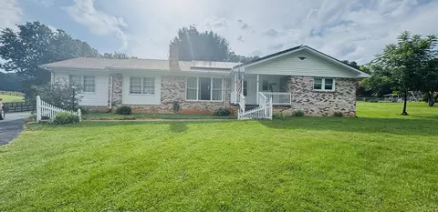 2228 Shutterlee Mill Rd, Staunton, VA 24401