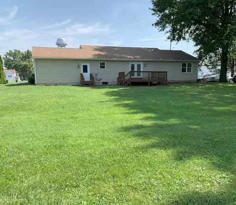 Exterior - 302 N River Rd, Bridgewater, VA 22812 photo 3 of 5
