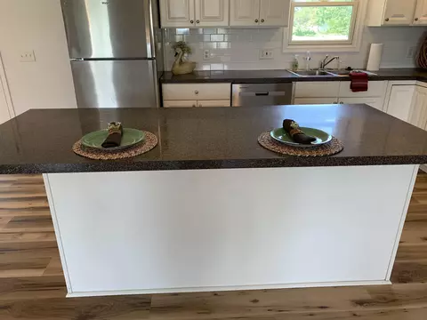 Kitchen - 302 N River Rd, Bridgewater, VA 22812 photo 2 of 4