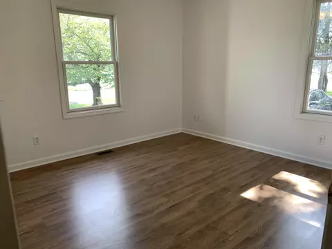 Bedroom - 302 N River Rd, Bridgewater, VA 22812 photo 3 of 4