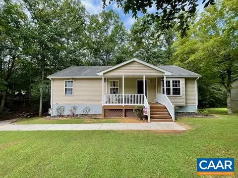 16 Mecanop Ct, Palmyra, VA 22963