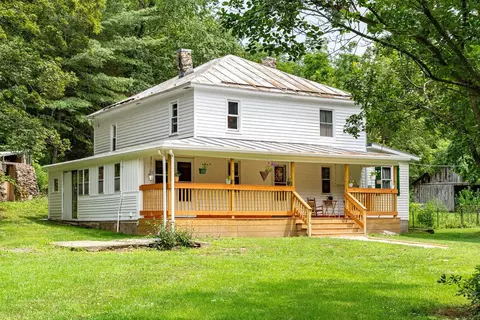 61 Garden Grove Ln, Brandywine, WV 26802