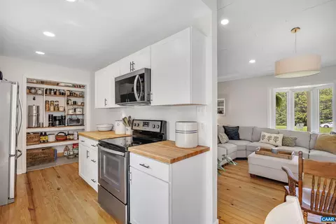 Kitchen - 3287 Three Chopt Rd, Gum Spring, VA 23065 photo 2 of 3