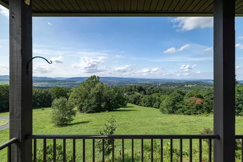 Exterior - 11180 Daphna Rd, Broadway, VA 22815 photo 2 of 14