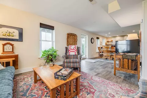 Living - 11180 Daphna Rd, Broadway, VA 22815 photo 6 of 6
