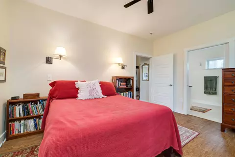 Bedroom - 11180 Daphna Rd, Broadway, VA 22815 photo 3 of 8