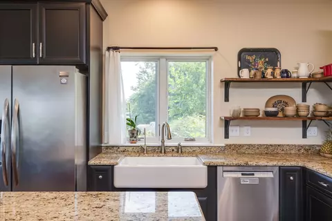 Kitchen - 11180 Daphna Rd, Broadway, VA 22815 photo 6 of 11