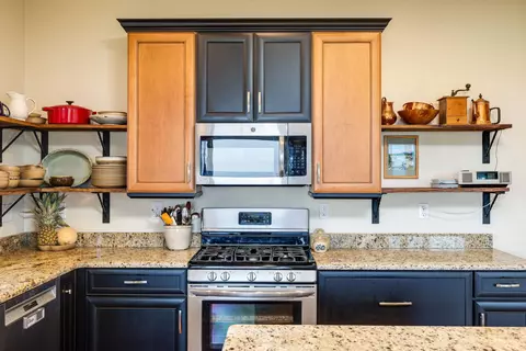 Kitchen - 11180 Daphna Rd, Broadway, VA 22815 photo 7 of 11