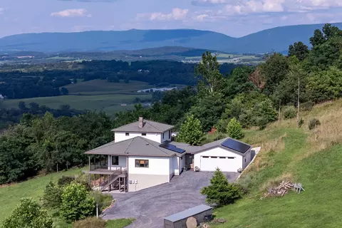 Exterior - 11180 Daphna Rd, Broadway, VA 22815 photo 11 of 14