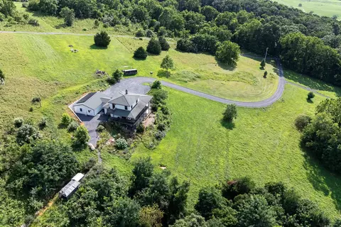 View/Area - 11180 Daphna Rd, Broadway, VA 22815 photo 4 of 10