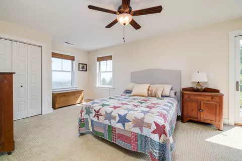 Bedroom - 11180 Daphna Rd, Broadway, VA 22815 photo 6 of 8