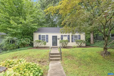 1620 Mason Ln, Charlottesville, VA 22903