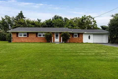 285 Skyview Cir, Verona, VA 24482