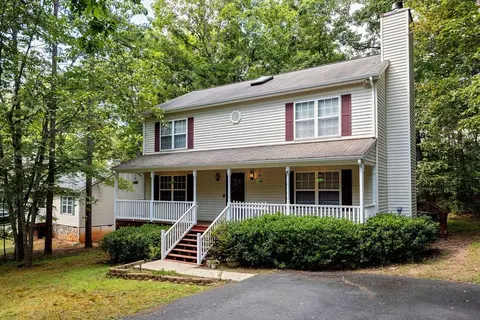 661 Jefferson Dr, Palmyra, VA 22963