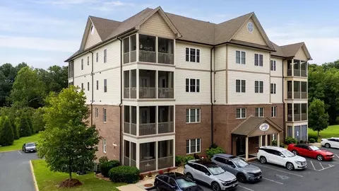 31 Gables East Way #203, Fishersville, VA 22939