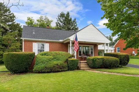 313 Alphin Ave, Waynesboro, VA 22980