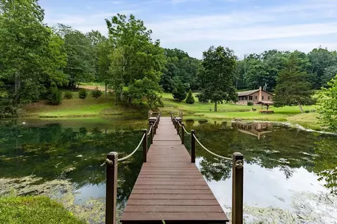 1139 Decatur Rd, Fairfield, VA 24435