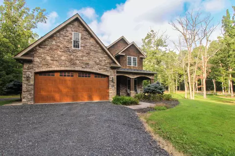 176 Woodland Pl, Lyndhurst, VA 22952