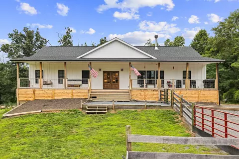 8363 Baxter Ln, Singers Glen, VA 22850