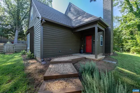 1315 Gristmill Dr, Charlottesville, VA 22902