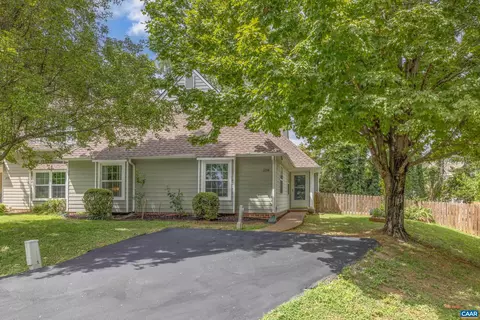 1254 Clover Ridge Pl, Charlottesville, VA 22901