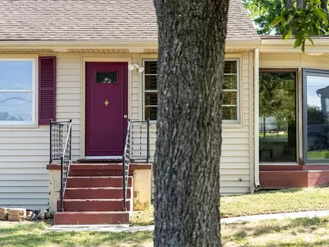 205 Devon Rd, Staunton, VA 24401 photo 1