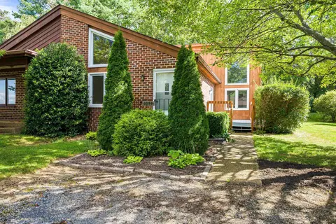 1063 Rosedale Dr, Harrisonburg, VA 22801