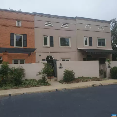 1636 Garden Ct, Charlottesville, VA 22901