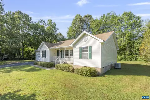 35 Haversack Rd, Palmyra, VA 22963 photo 2