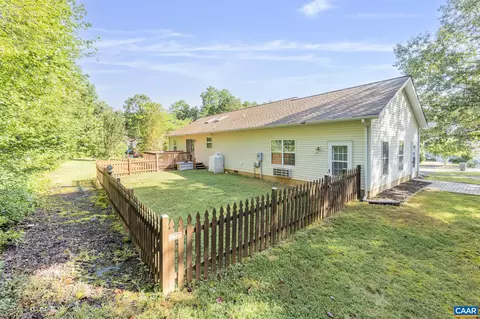 35 Haversack Rd, Palmyra, VA 22963 photo 4
