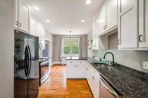 Kitchen - 17 Mcilwee Ln, Staunton, VA 24401 photo 1 of 3