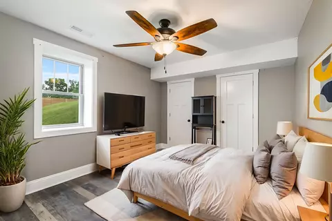 Bedroom - 17 Mcilwee Ln, Staunton, VA 24401 photo 5 of 5